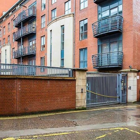 Spacious Belfast City Centre Duplex Apartment מראה חיצוני תמונה