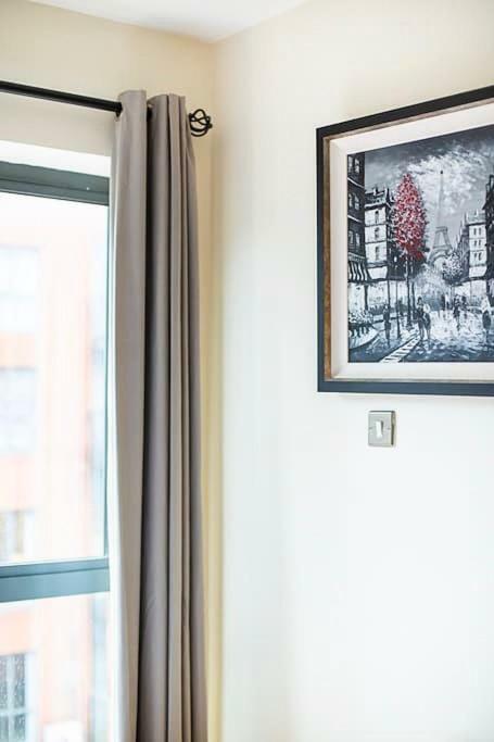 Spacious Belfast City Centre Duplex Apartment מראה חיצוני תמונה