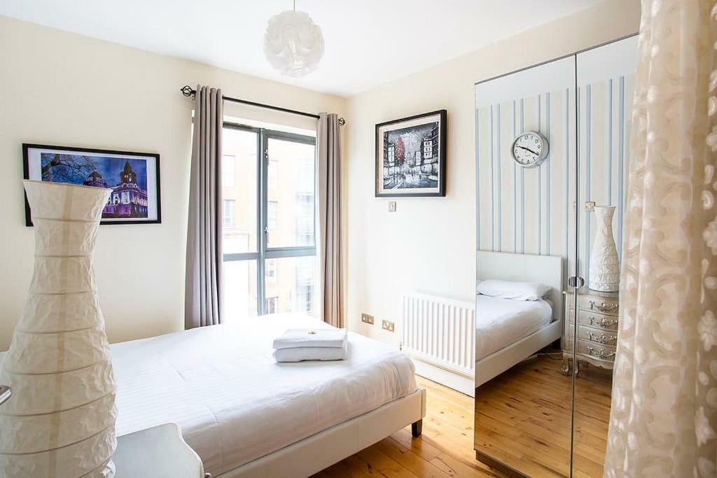 Spacious Belfast City Centre Duplex Apartment מראה חיצוני תמונה