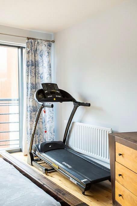 Spacious Belfast City Centre Duplex Apartment מראה חיצוני תמונה