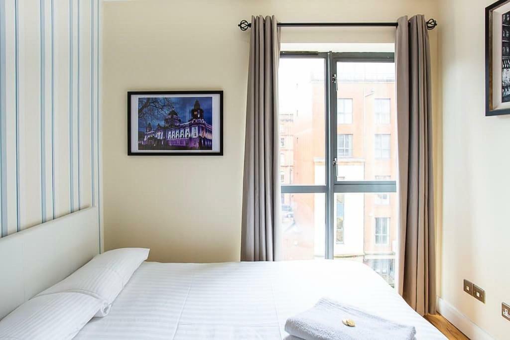Spacious Belfast City Centre Duplex Apartment מראה חיצוני תמונה